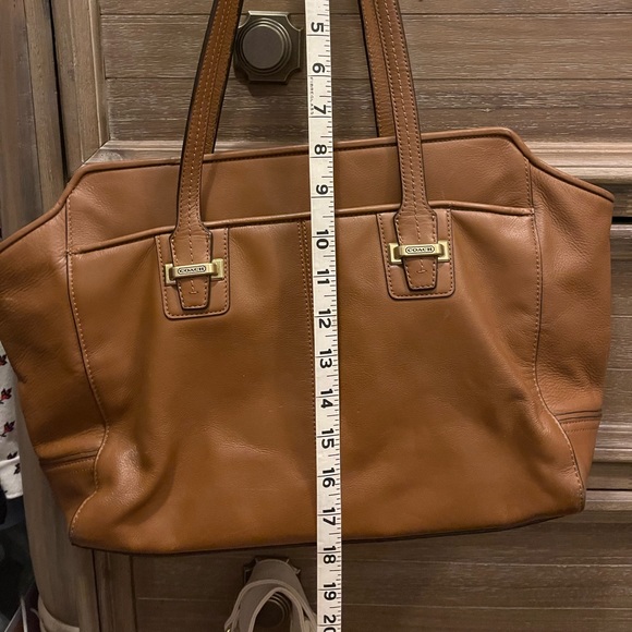 Coach Camel Color Leather Shoulder Bag - Picture 9 of 13